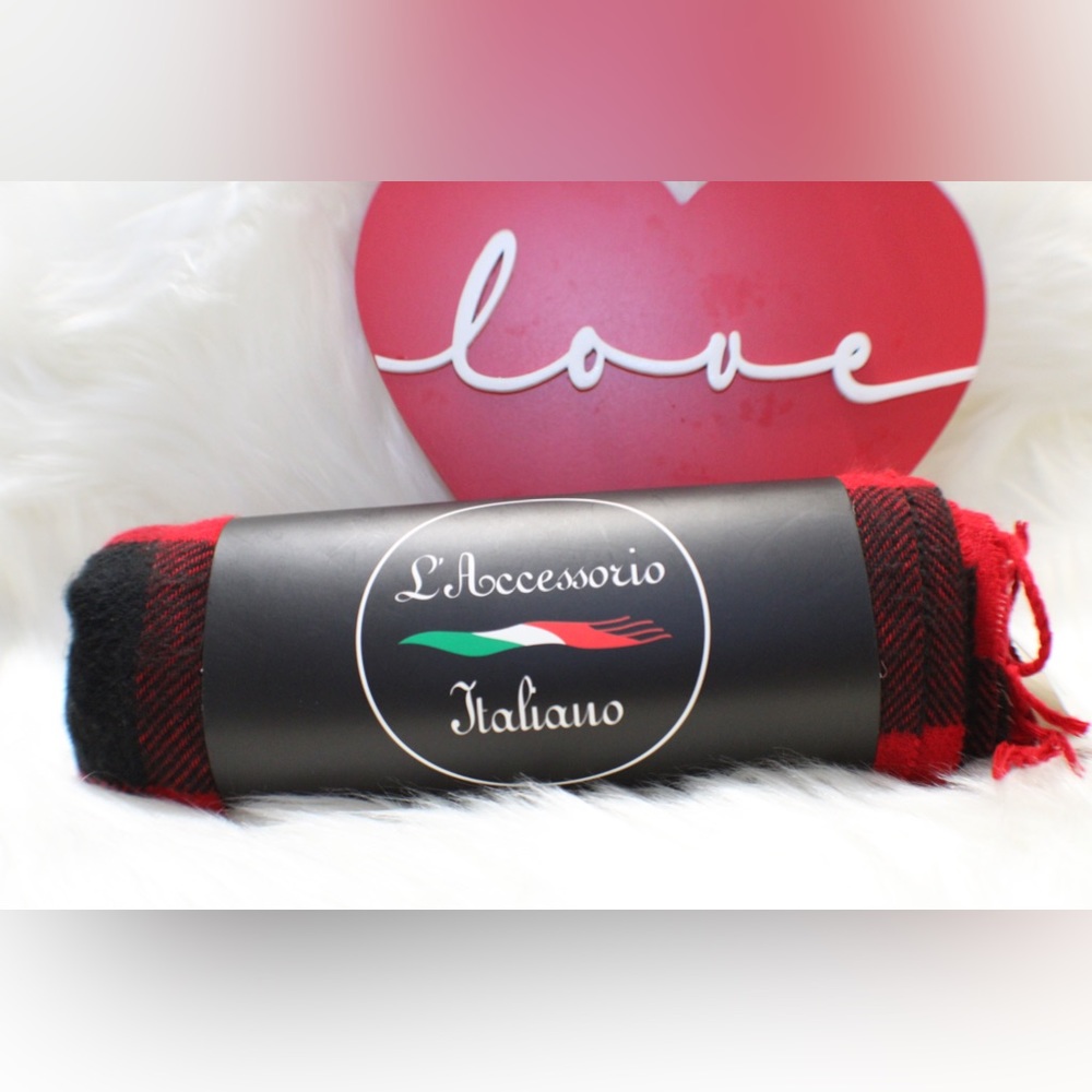 NWT L ‘Accessorio Italiano Scarf red with black,Men's. 15.75 In X 70.86 In NEW!!